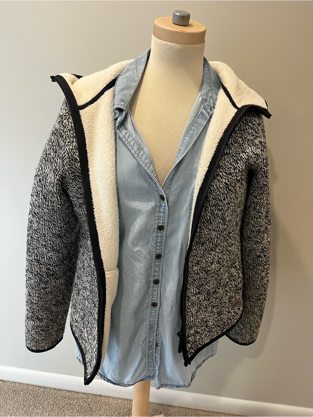 Merrell Black & Cream Sherpa-Lined Zip Jacket